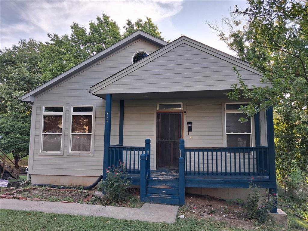 711 Brooklyn Ave, Kansas City, MO 64124