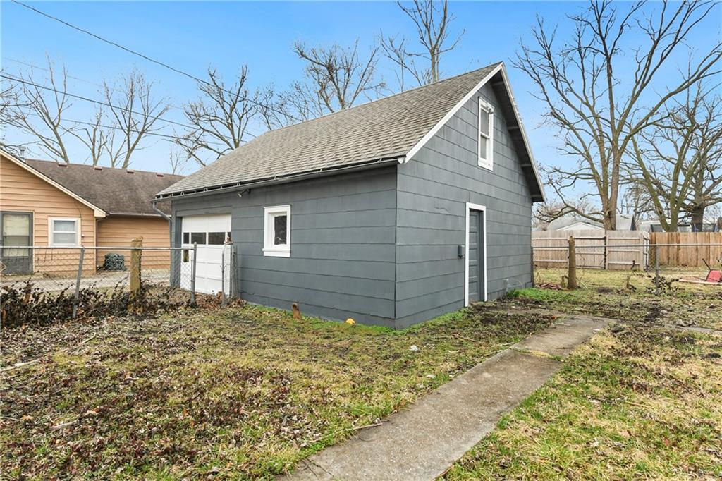 209 Brown Ave, Osawatomie, KS 66064