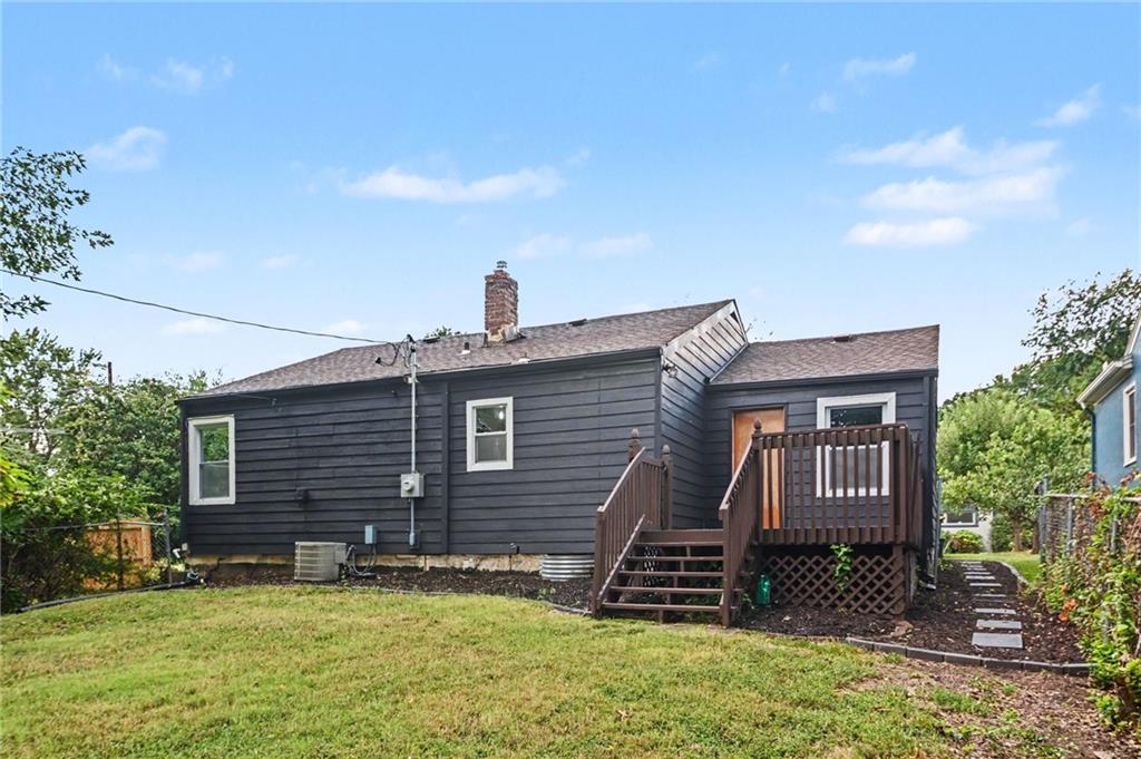 7135 Main St, Kansas City, MO 64114