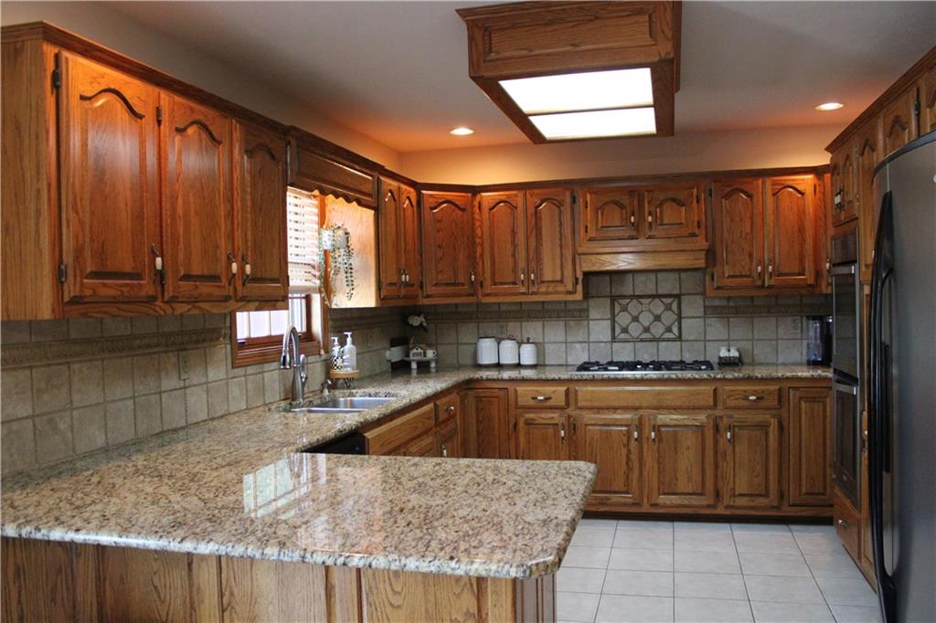 1701 E 14th St, Pittsburg, KS 66762