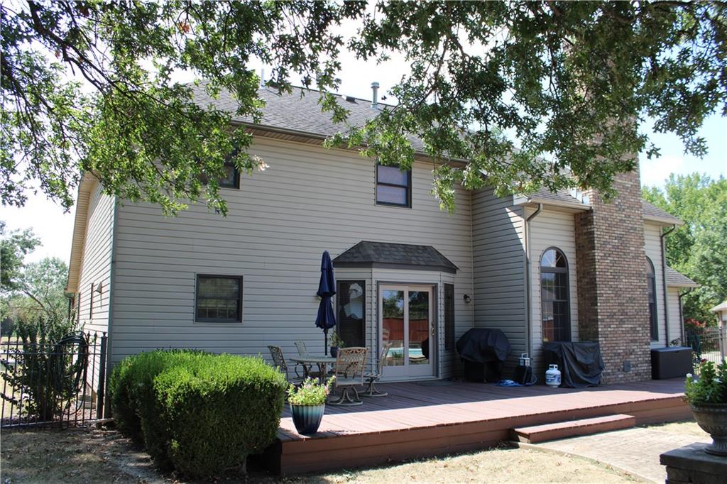 1701 E 14th St, Pittsburg, KS 66762