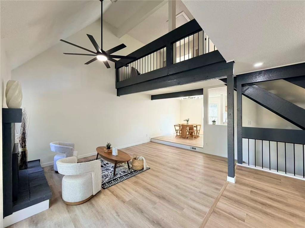 8051 N Stoddard Ave, Kansas City, MO 64152