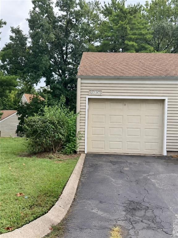 8051 N Stoddard Ave, Kansas City, MO 64152