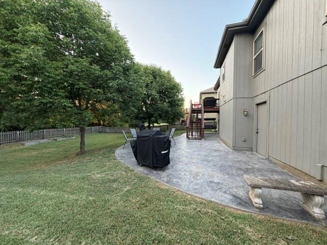 9025 SW 10th St, Blue Springs, MO 64064