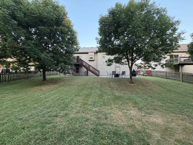 9025 SW 10th St, Blue Springs, MO 64064
