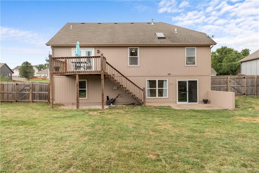 4413 SW Hillside Dr, Lee's Summit, MO 64082