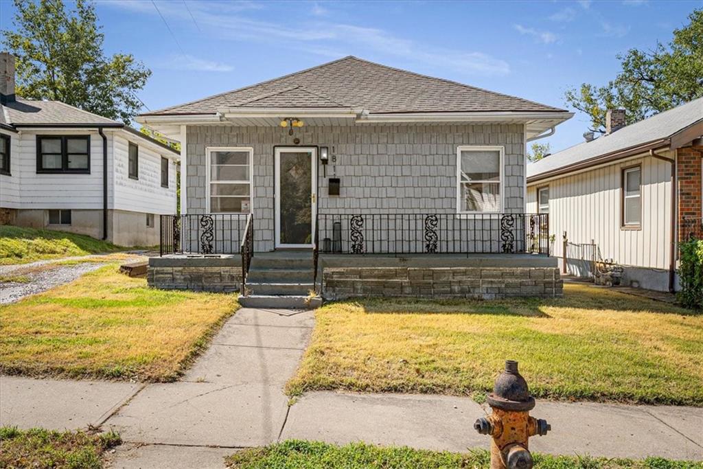 1811 Pendleton Ave, Kansas City, MO 64124