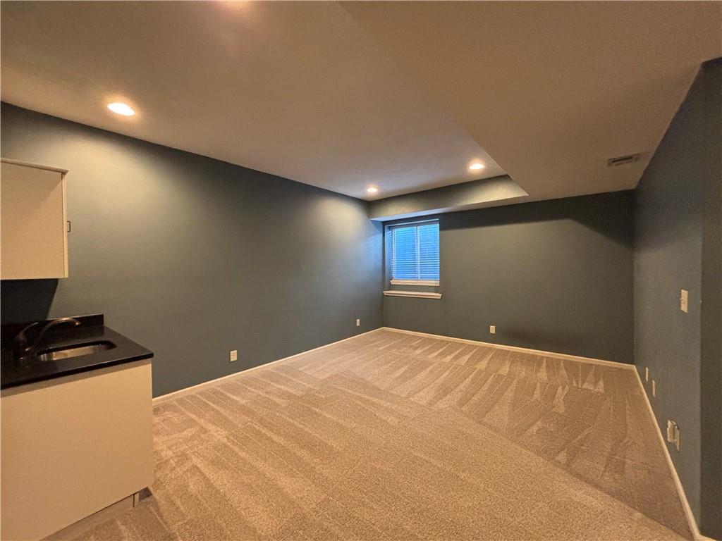 1804 NE Griffin Dr, Lee's Summit, MO 64086