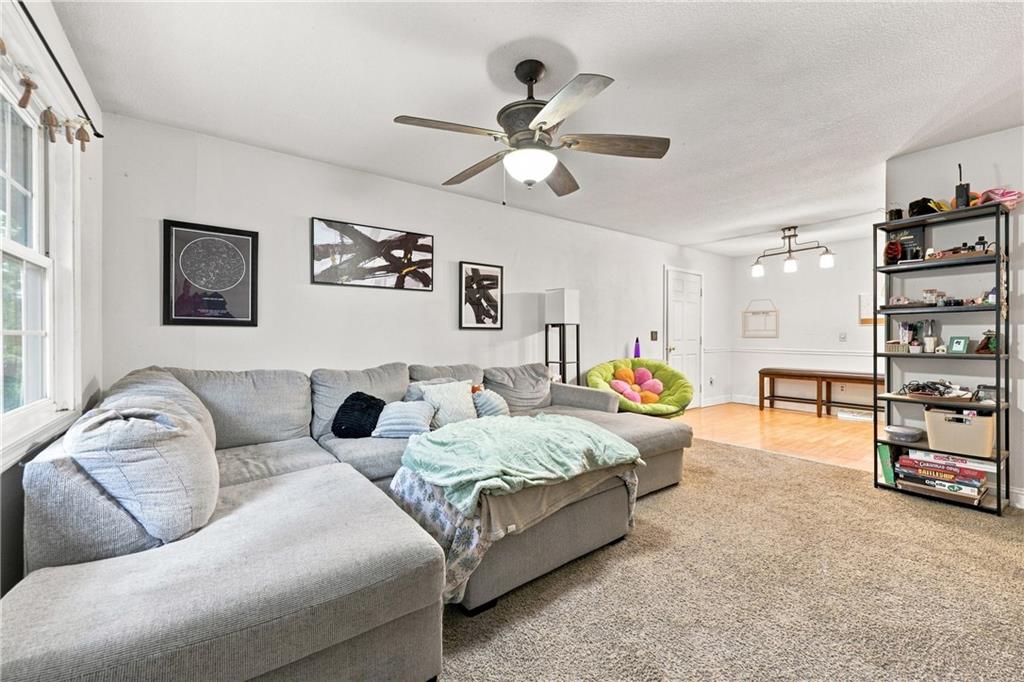 105 W 8th St, Knob Noster, MO 65336