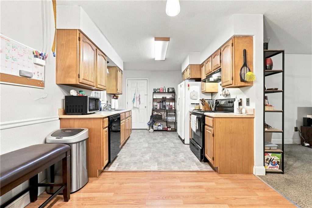 105 W 8th St, Knob Noster, MO 65336