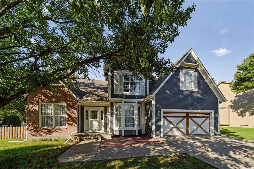 22304 W 52nd St, Shawnee, KS 66226