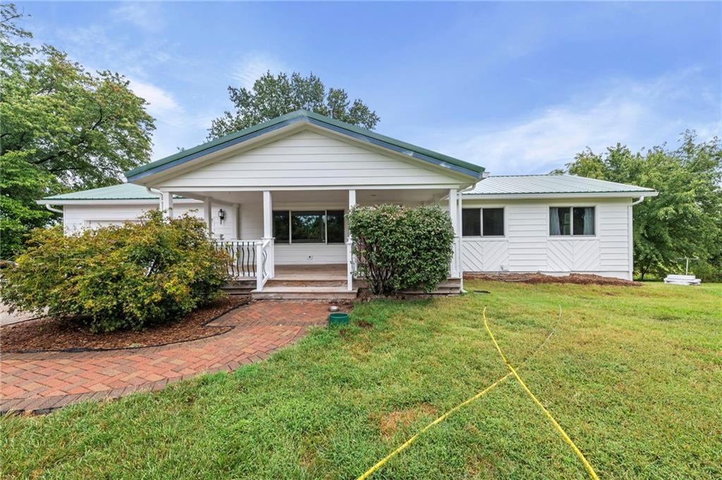 10465 N Hw, Orrick, MO 64077