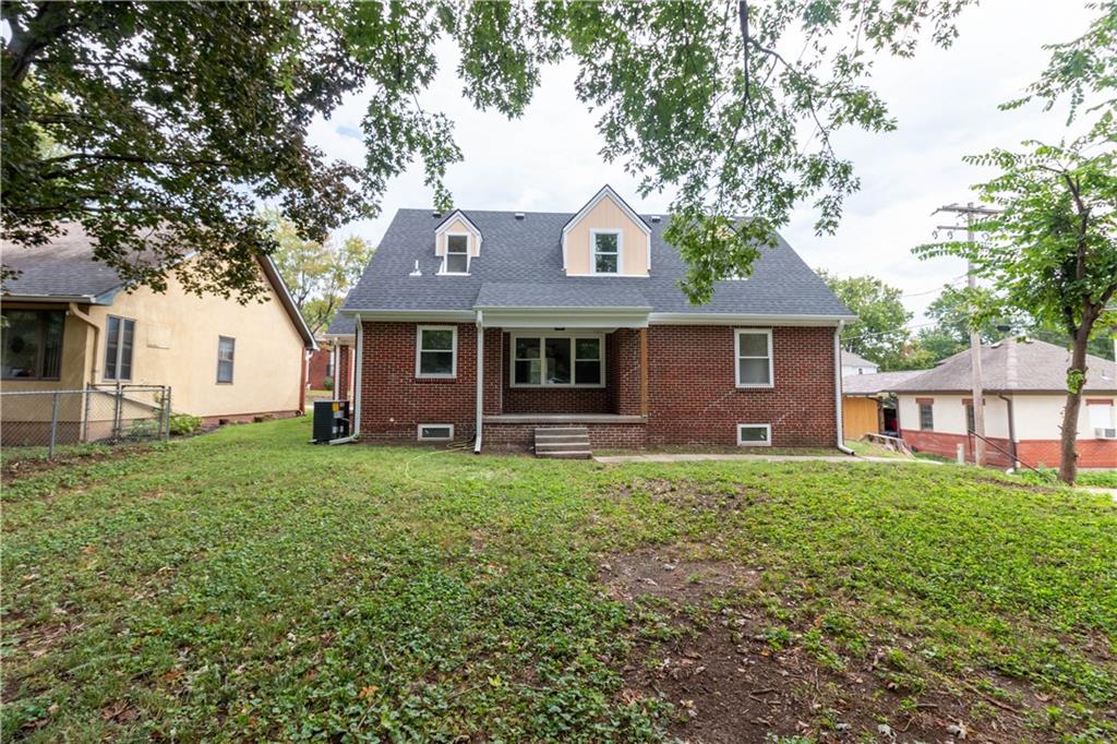 412 N 25th St, St Joseph, MO 64501