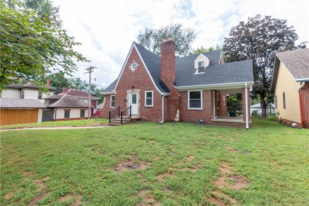 412 N 25th St, St Joseph, MO 64501