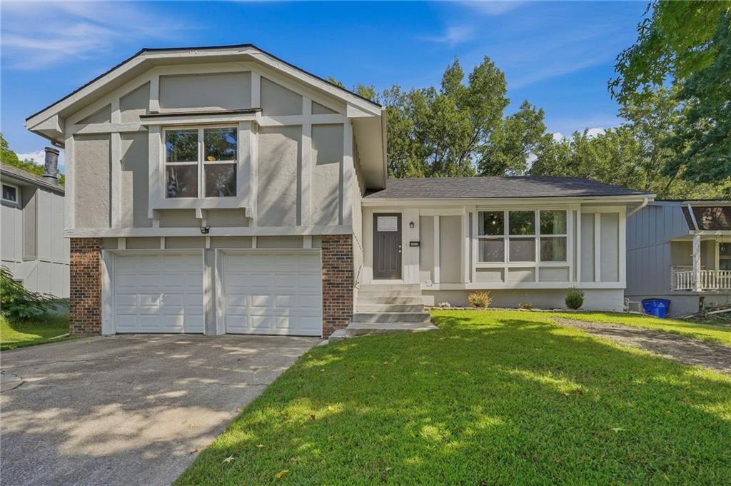 14017 Winchester Ct, Grandview, MO 64030
