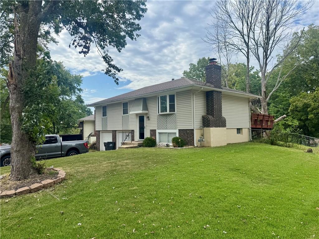 1817 SE Abbey St, Blue Springs, MO 64014