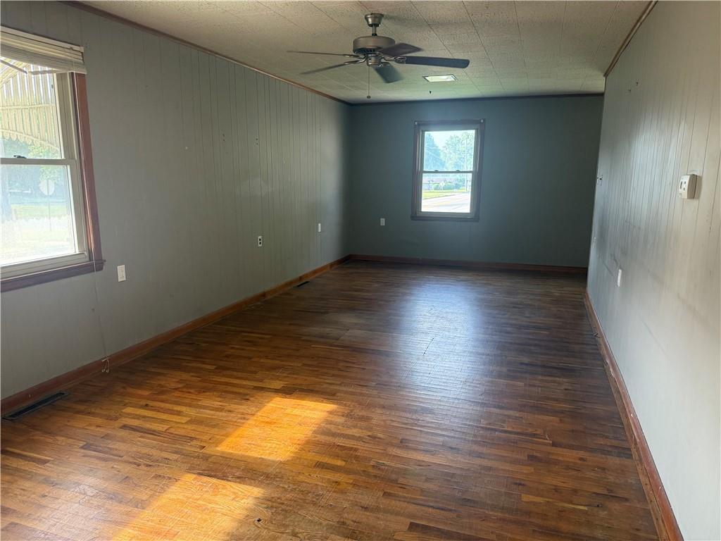 315 E Washington St, Pittsburg, KS 66762