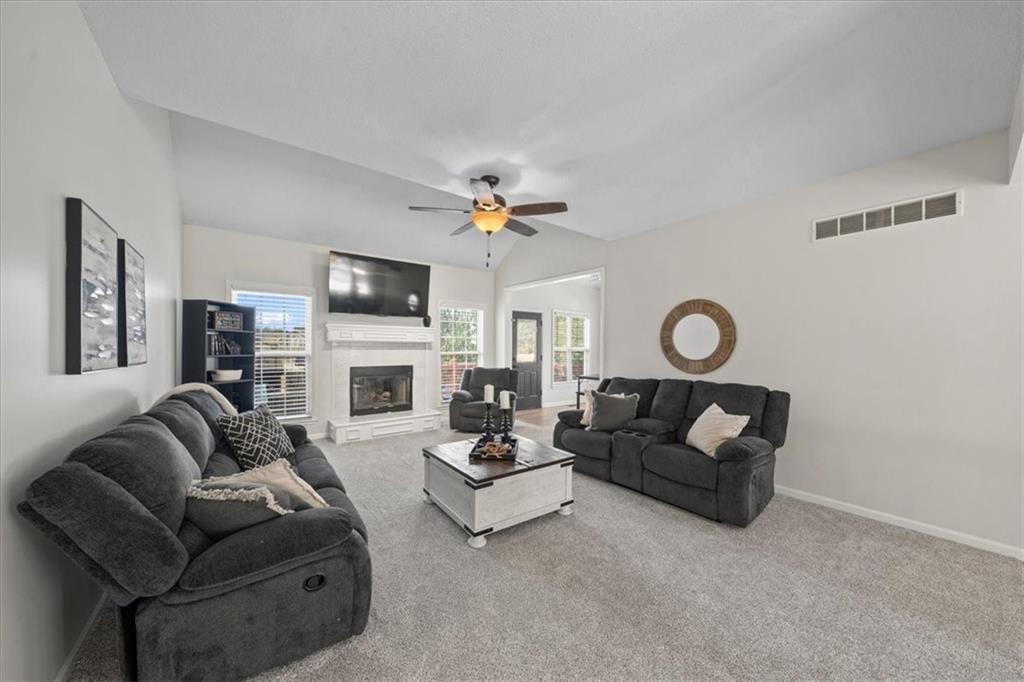 18424 S Juniper St, Gardner, KS 66030