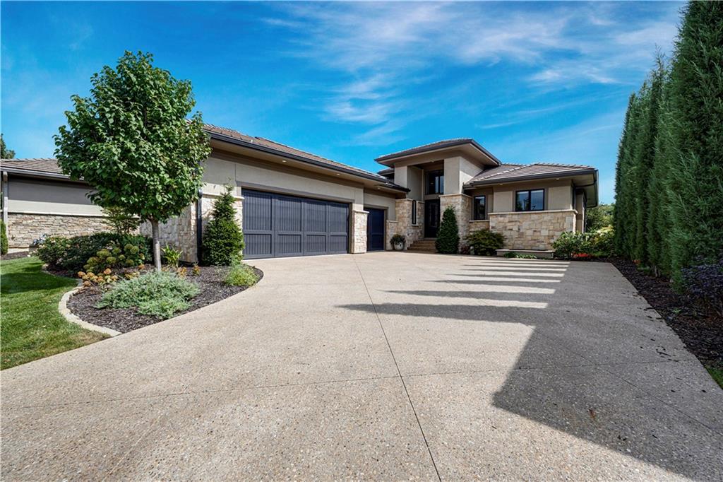 6013 W 137 St, Overland Park, KS 66223