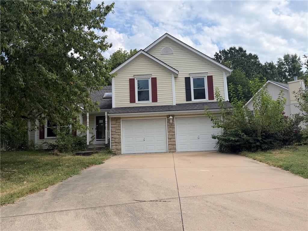 401 Franklin Ct, Blue Springs, MO 64014