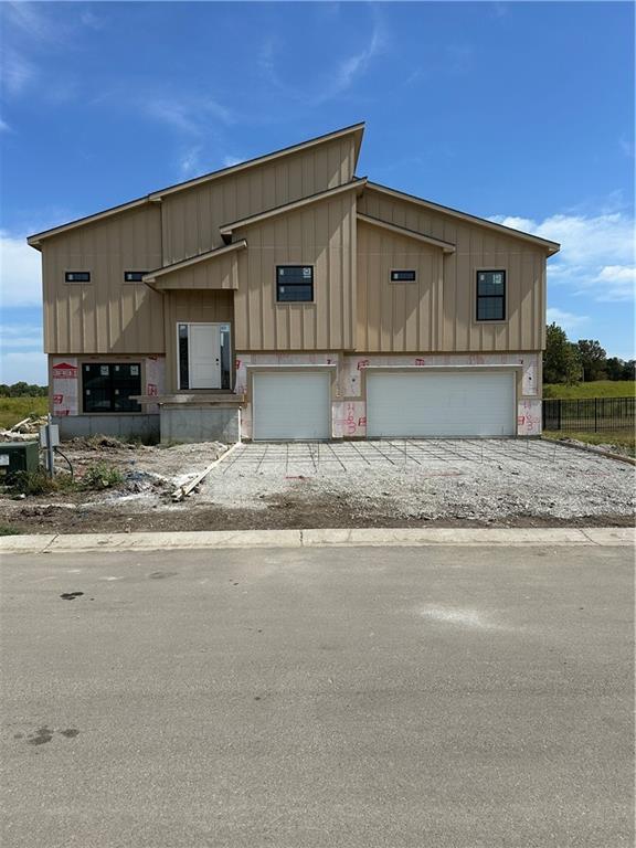 463 Green Dr, Lawson, MO 64062