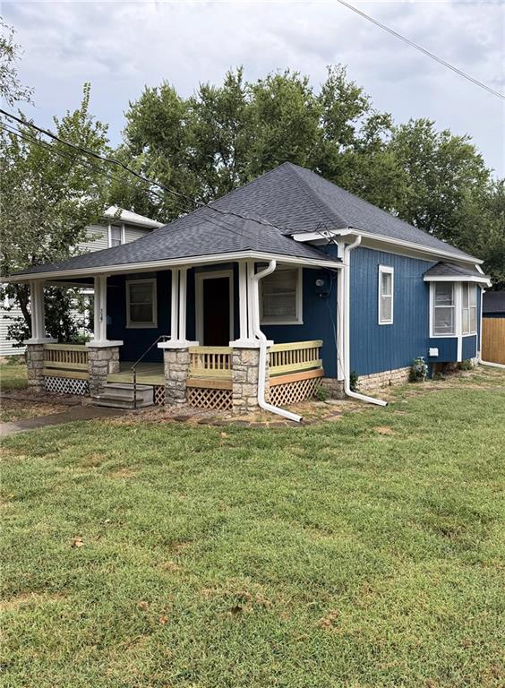 339 Pacific Ave, Osawatomie, KS 66064