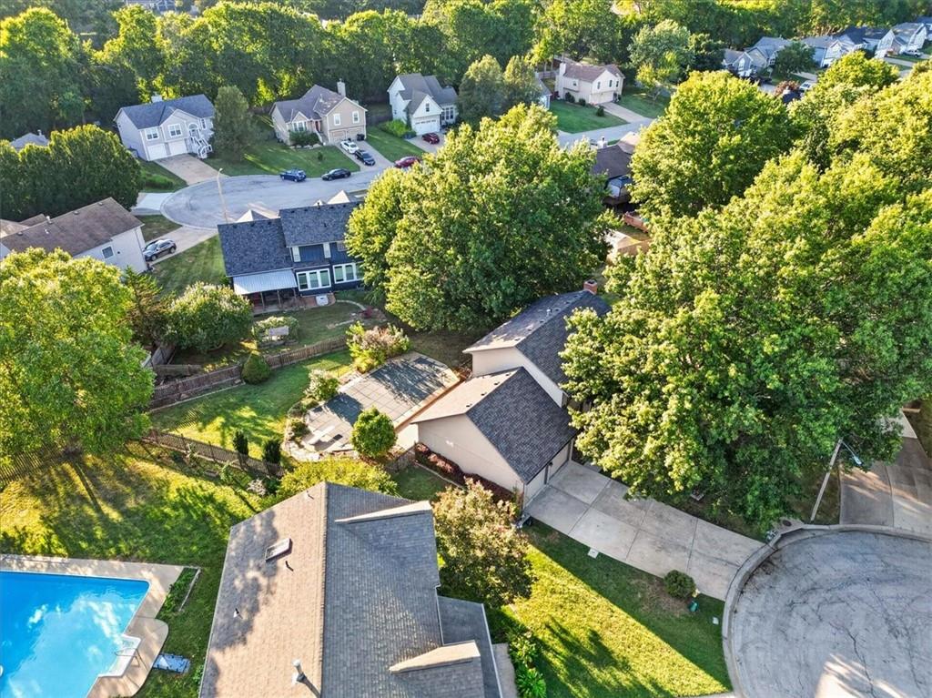 1501 SE Long Pl, Lee's Summit, MO 64063