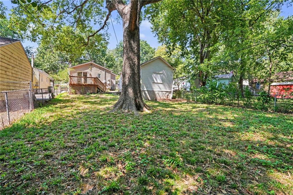 7811 Summit St, Kansas City, MO 64114