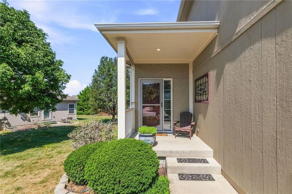 22610 W 72nd Ter, Shawnee, KS 66227