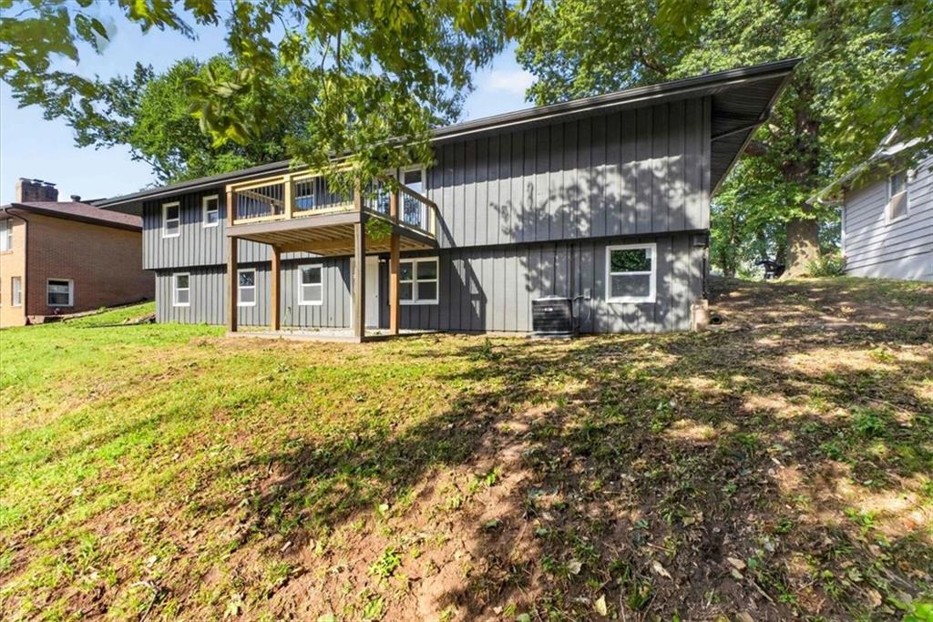 1305 N River Blvd, Independence, MO 64050