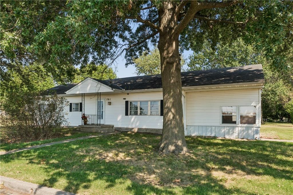 701 S Frederick St, Concordia, MO 64020
