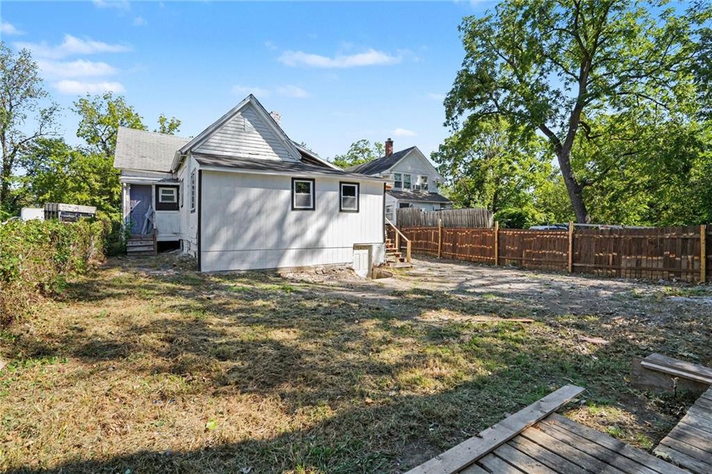1139 Garfield Ave, Kansas City, KS 66104