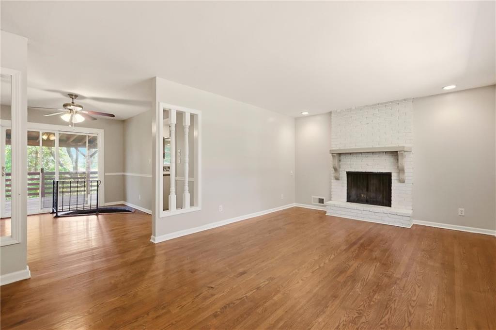 10007 Tracy Ave, Kansas City, MO 64131