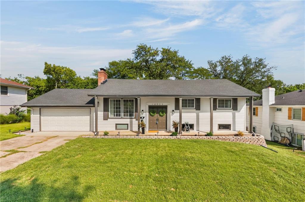 10923 Myrtle Ave, Kansas City, MO 64137