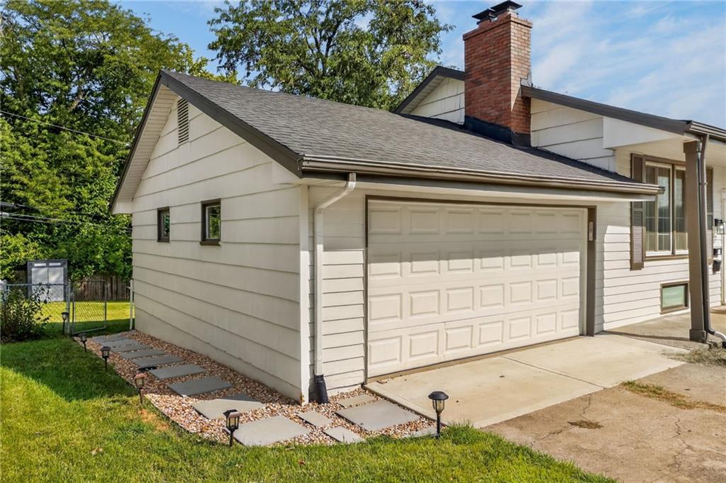 10923 Myrtle Ave, Kansas City, MO 64137
