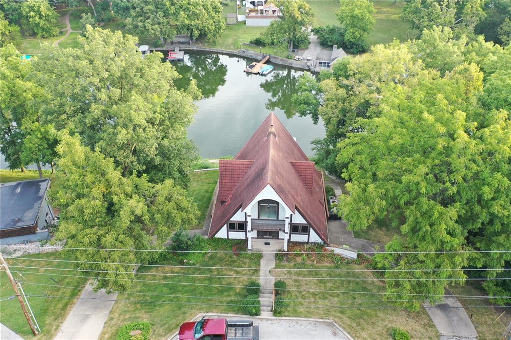 7616 NW Eastside Dr, Weatherby Lake, MO 64152