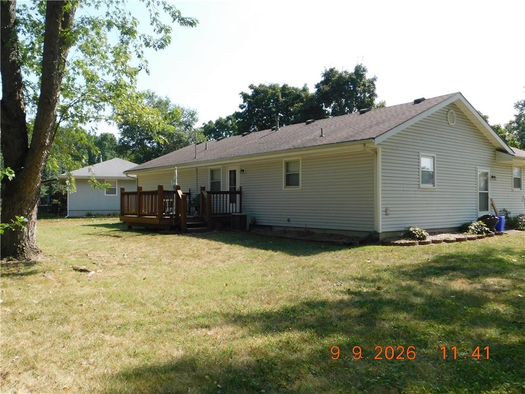 400 Ann Ave, Harrisonville, MO 64701