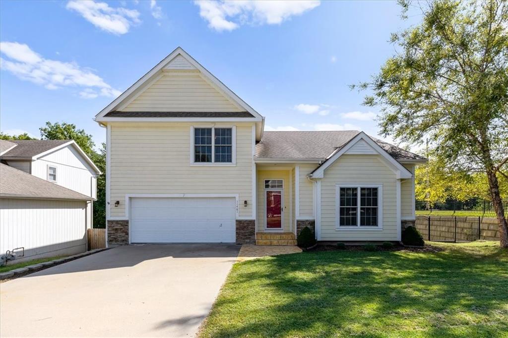 11461 Parkview Ave, Kansas City, KS 66109