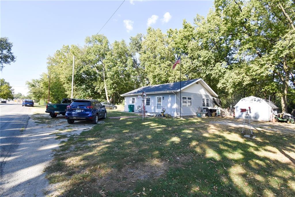 202 N 6th St, Westmoreland, KS 66549