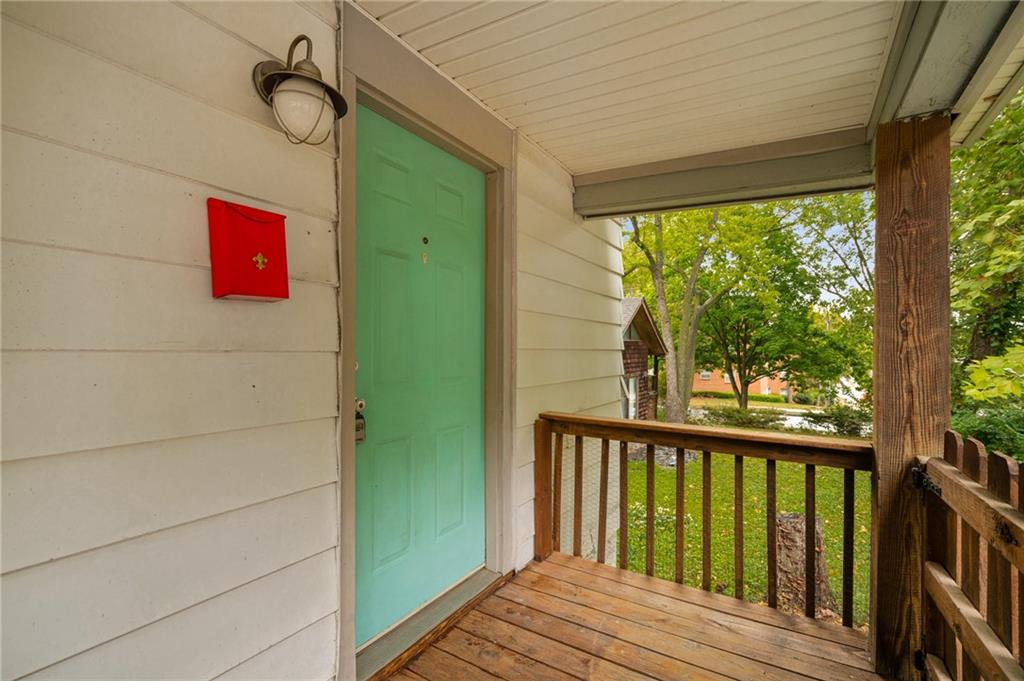 1406 W 45th St, Kansas City, MO 64111