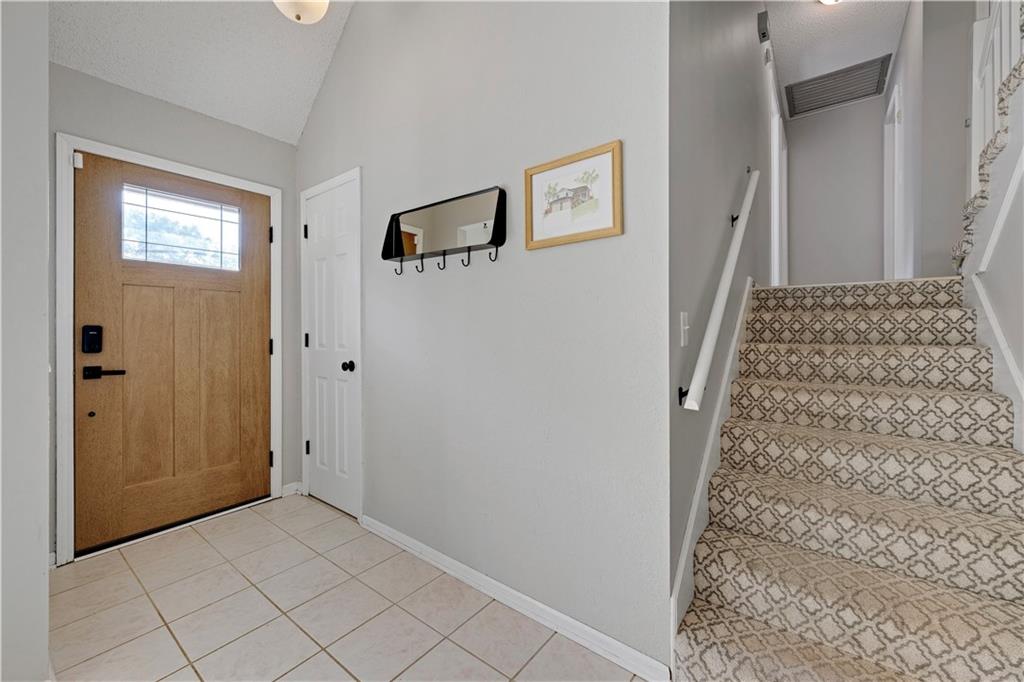 7910 Rene St, Lenexa, KS 66215