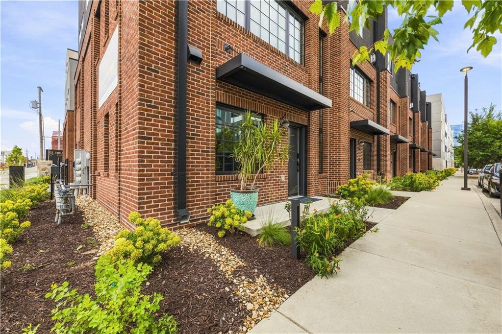 1907 Locust St, Kansas City, MO 64108