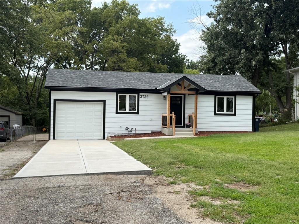 3739 Meadow Ln, Kansas City, MO 64137