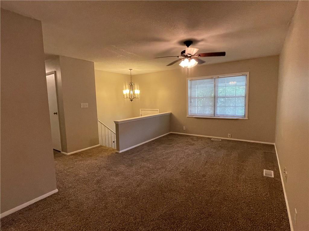 18904 E Arrowhead Dr, Independence, MO 64056