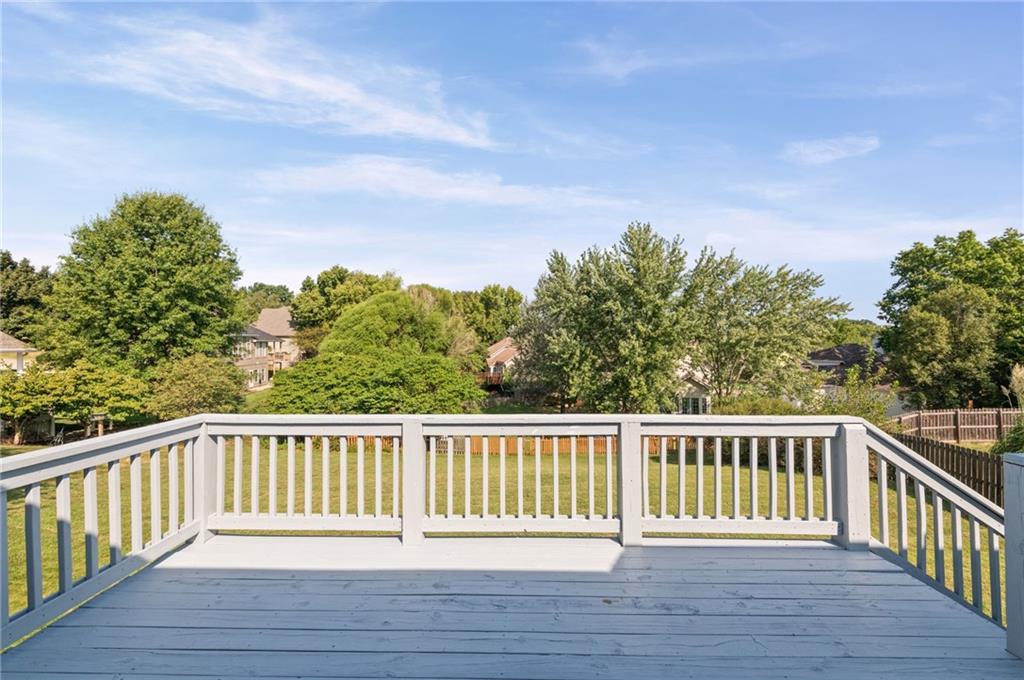 2018 NW 81st Pl, Kansas City, MO 64151