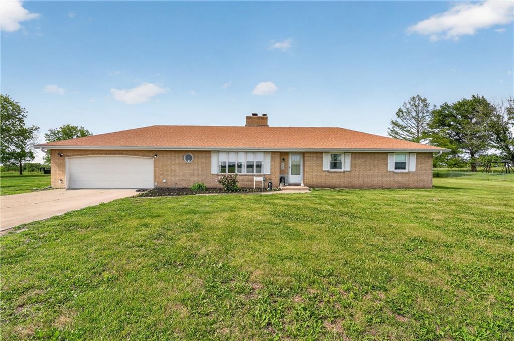 8520 SW Z Hw, Trimble, MO 64492