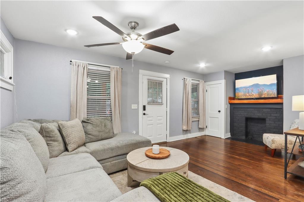5714 Brooklyn Ave, Kansas City, MO 64130
