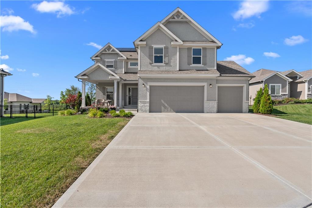 409 SW Nelson Dr, Blue Springs, MO 64014