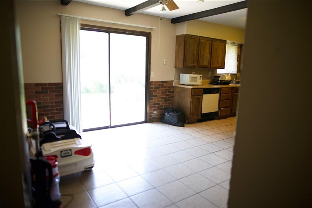 5701 E 100th St, Kansas City, MO 64137