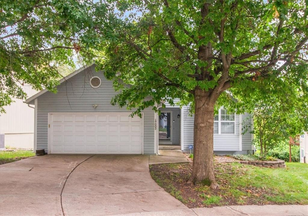 17002 E 45 St S, Independence, MO 64055